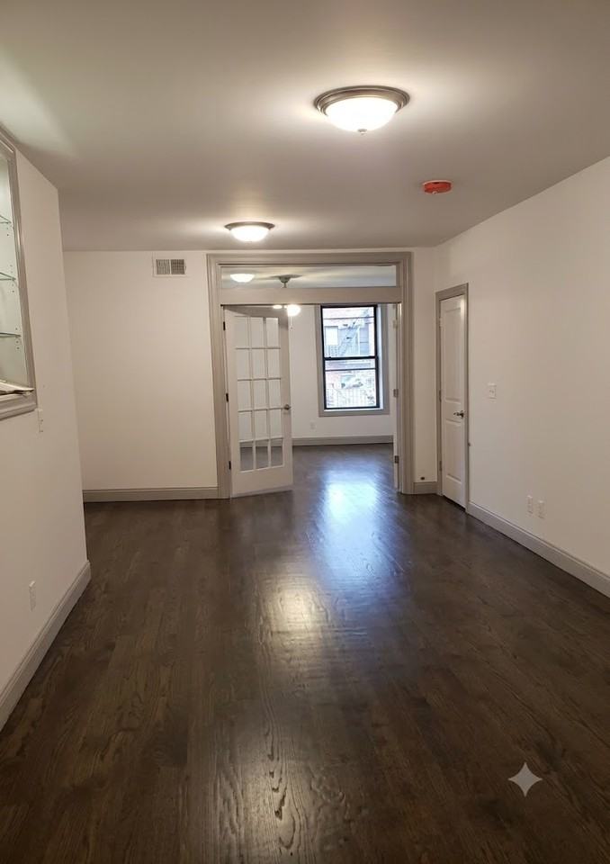 172 Union St #3R - Photo 2 of 8