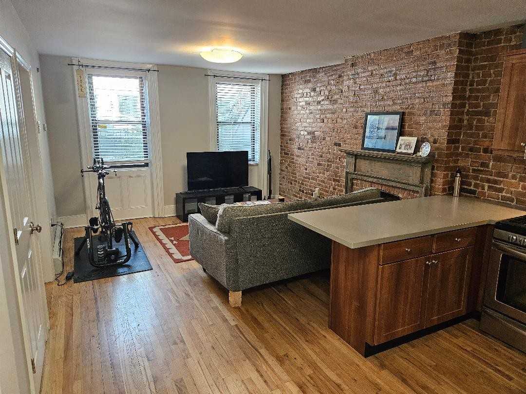 111 Bloomfield St #1 - Photo 3 of 11