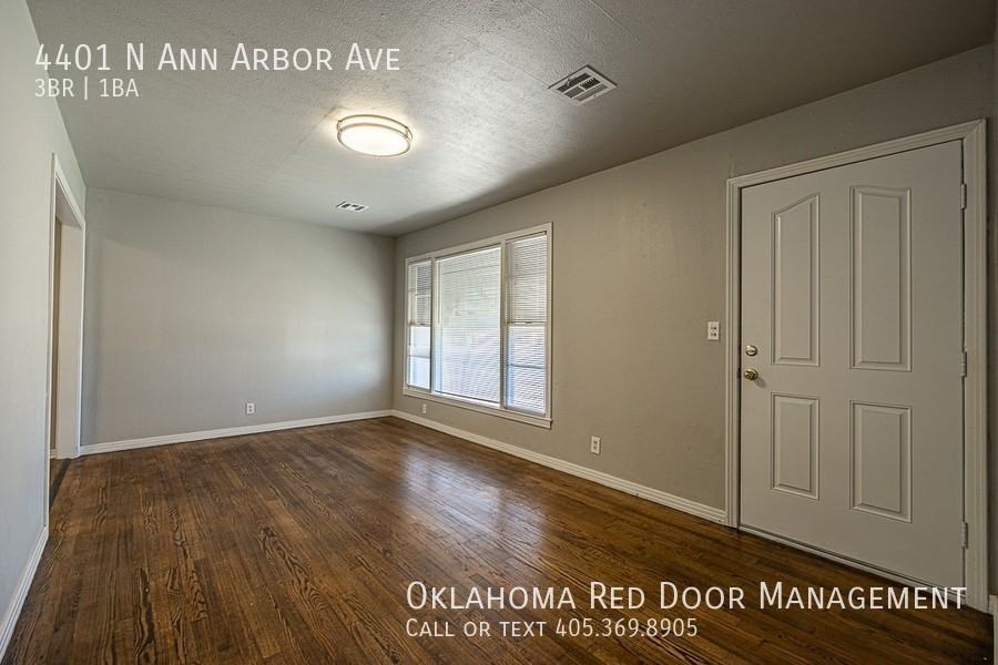 4401 N Ann Arbor Ave - Photo 3 of 8