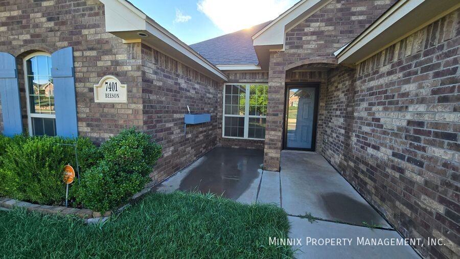 7401 Beeson St - Photo 2 of 27