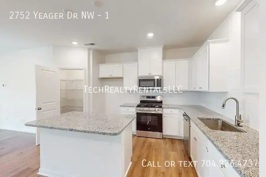 2752 Yeager Dr #1 - Photo 4 of 18