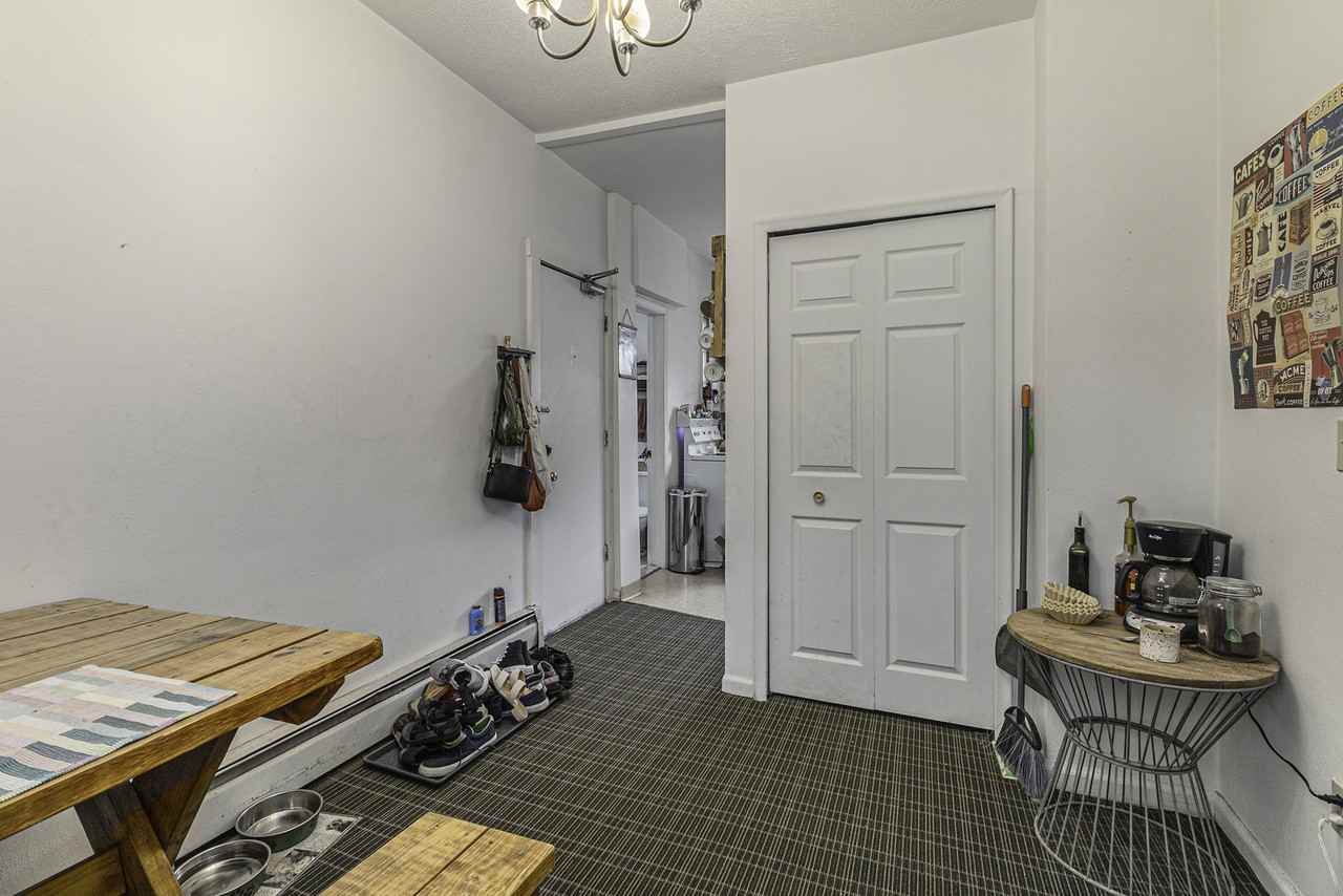 407 N Ashley St #2 - Photo 4 of 11