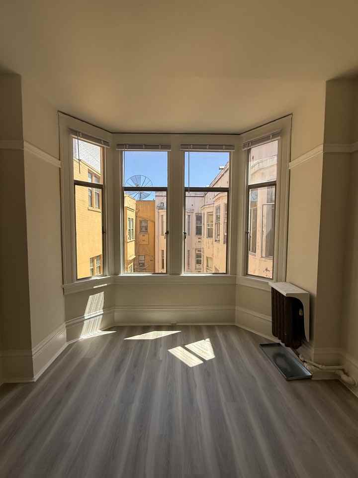 422 Ellis St #608 - Photo 3 of 7