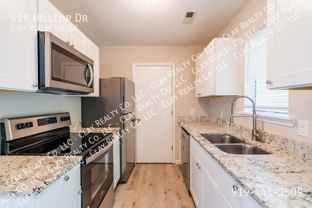 619 Hilltop Dr - Photo 1 of 1