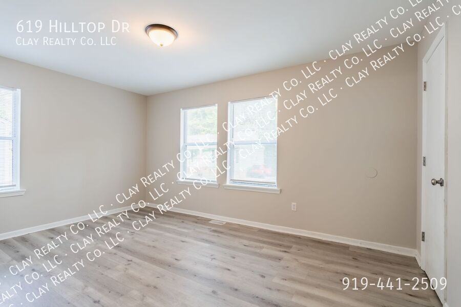 619 Hilltop Dr - Photo 7 of 50
