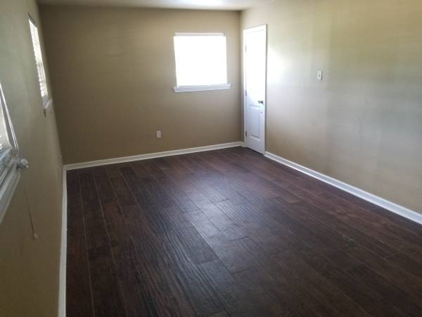 201 Cockerham Rd - Photo 4 of 6