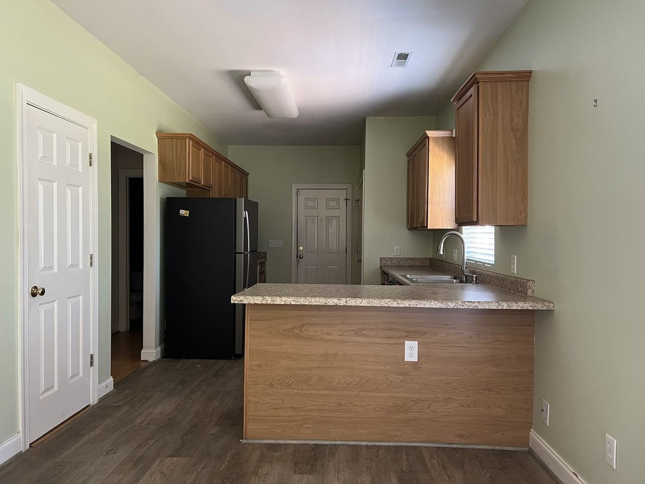 2915 Atwood Rd - Photo 5 of 28