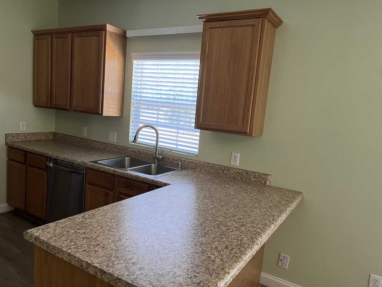 2915 Atwood Rd - Photo 6 of 28