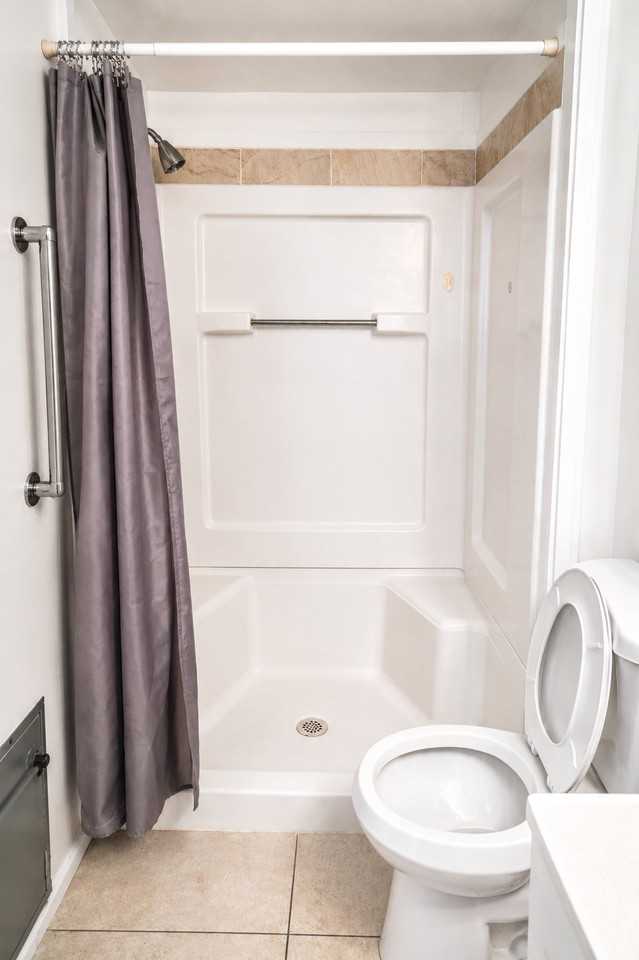 1031 N Holly Ave #11 - Photo 4 of 23
