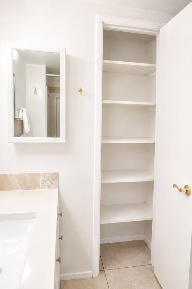 1031 N Holly Ave #11 - Photo 6 of 23