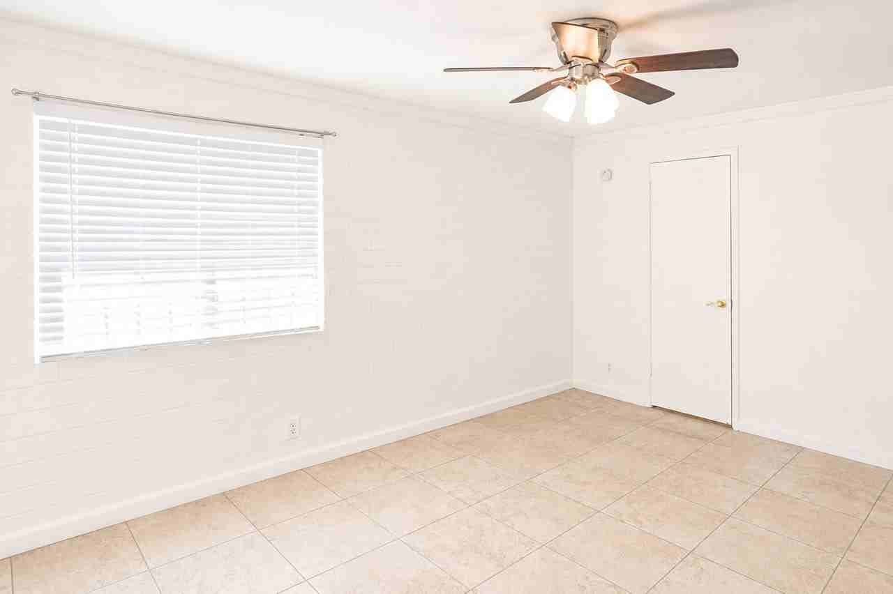 1031 N Holly Ave #11 - Photo 7 of 23