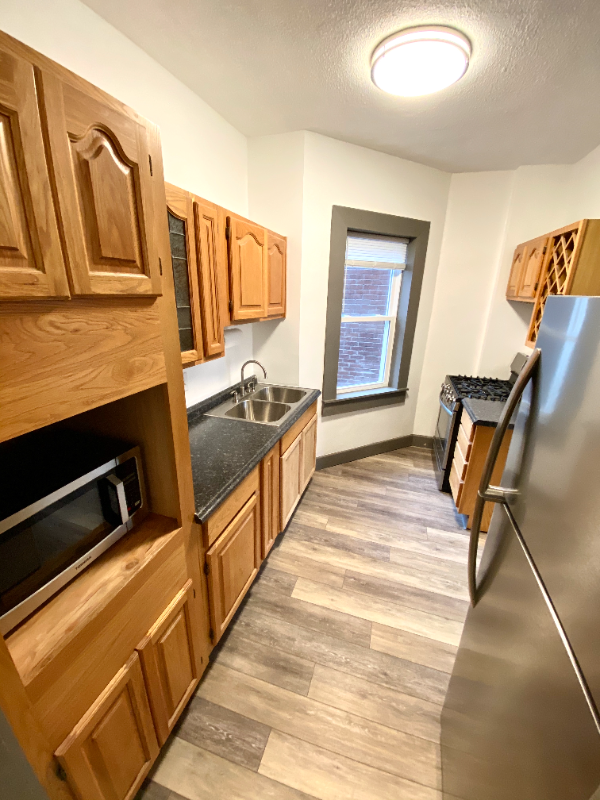 420 High St #402 - Photo 4 of 7