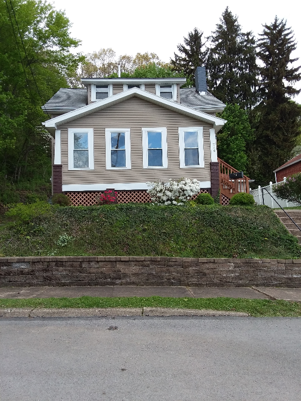 716 Hazel Ave - Photo 2 of 23