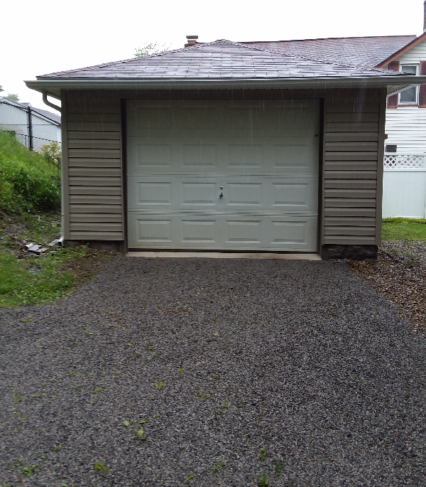 716 Hazel Ave - Photo 6 of 23