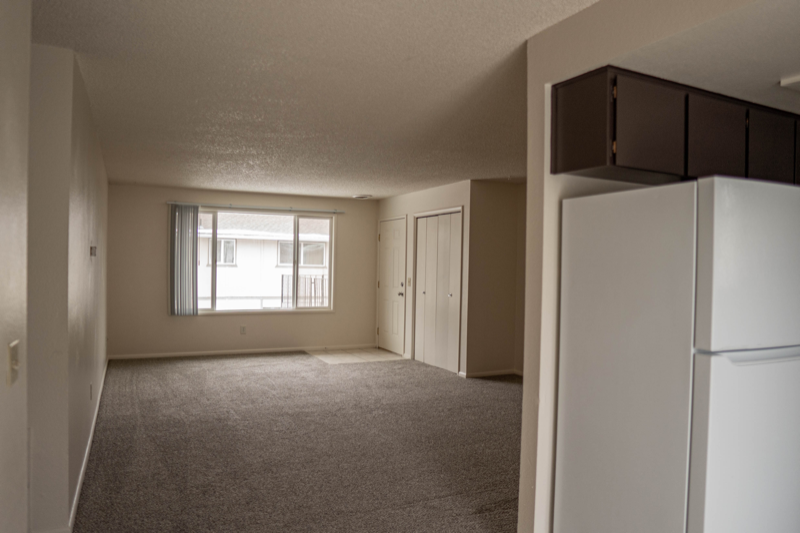 627 N Tweedt St #H - Photo 3 of 5