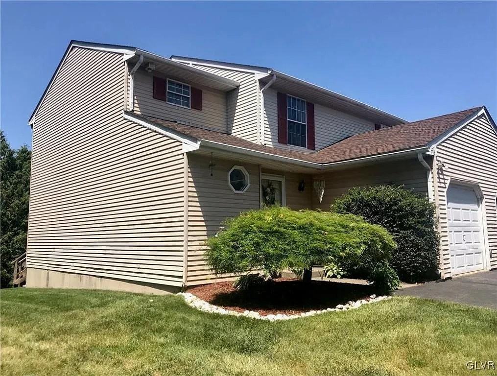 798 Briarstone Rd - Photo 2 of 41