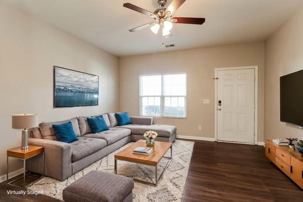 2541 Meadow Crossing Dr - Photo 4 of 20