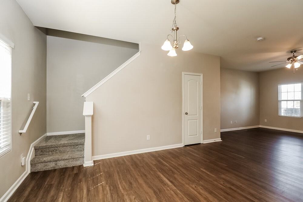 2541 Meadow Crossing Dr - Photo 7 of 20