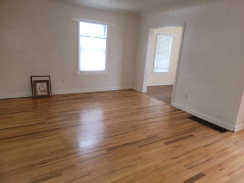 1617 W Kiowa St - Photo 5 of 12