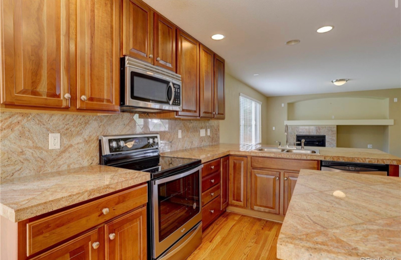 16805 Trail View Cir - Photo 2 of 19