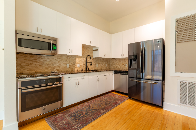 2133 Southend Dr #301 - Photo 4 of 24