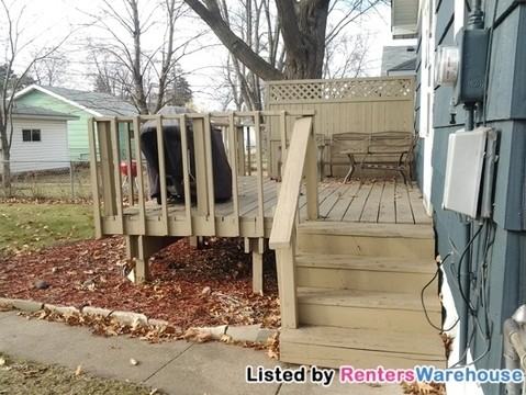 410 8th Ave S - Photo 3 of 24