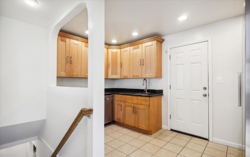 3602 Allison St - Photo 4 of 14