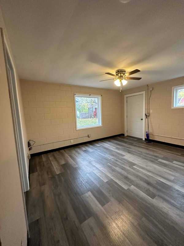 1617 8th Ave N - Photo 5 of 10