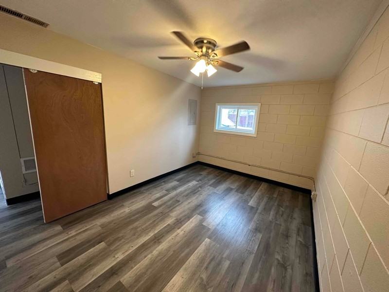 1617 8th Ave N - Photo 7 of 10