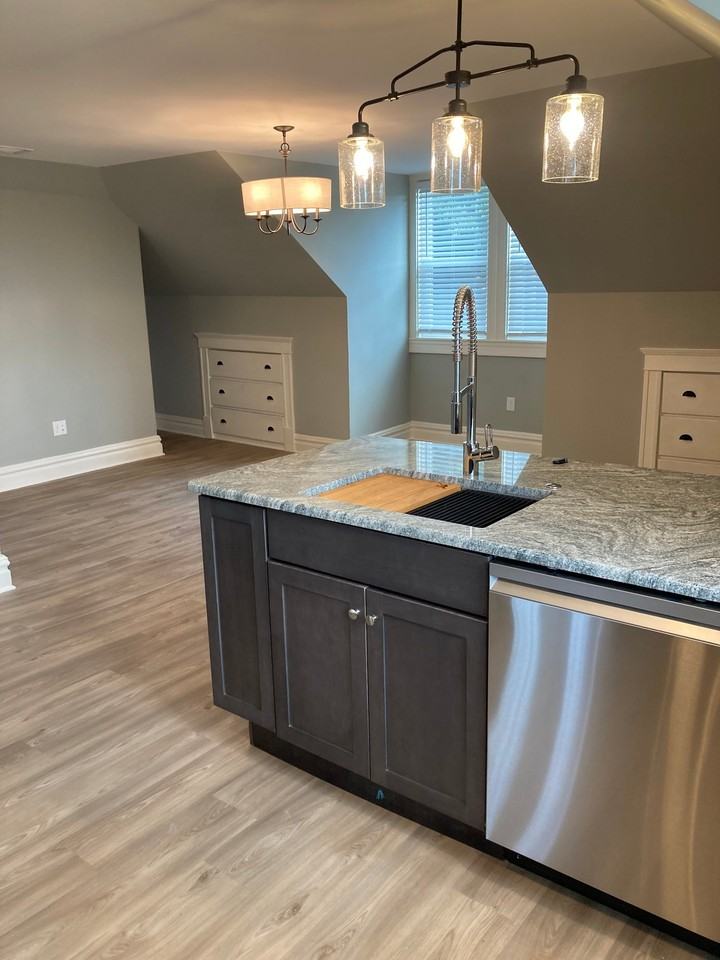 2134 N 2nd St #D - Photo 4 of 14