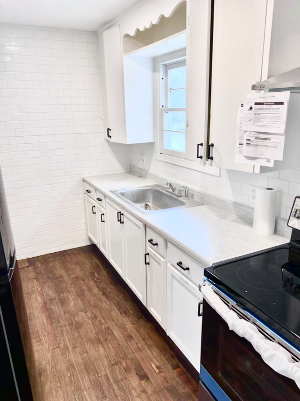 1321 Whitley Dr - Photo 4 of 19