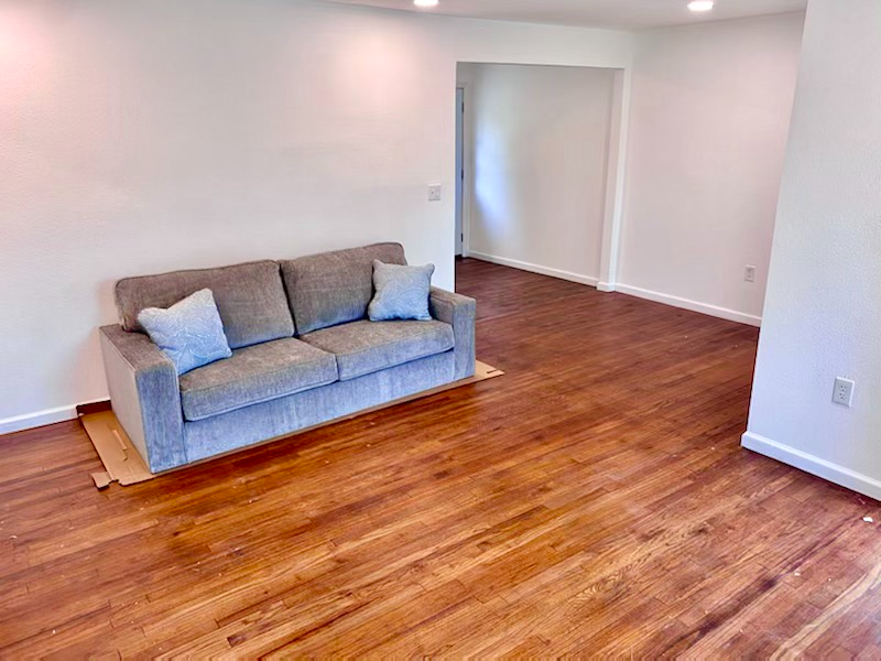 1321 Whitley Dr - Photo 6 of 19