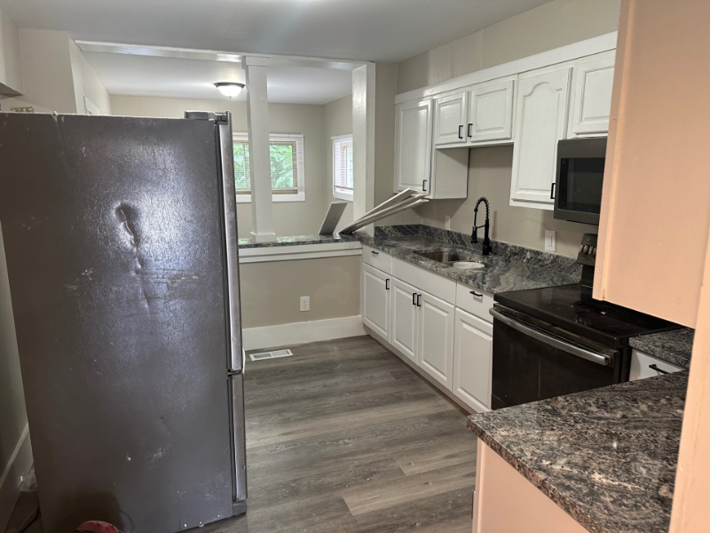 1808 Holman Ave - Photo 5 of 18