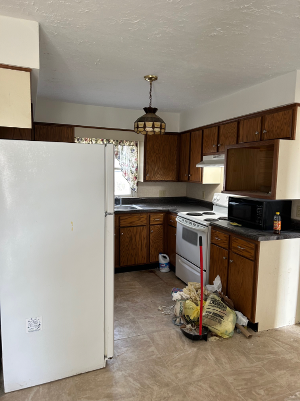 4235 N Valley Pike - Photo 5 of 11
