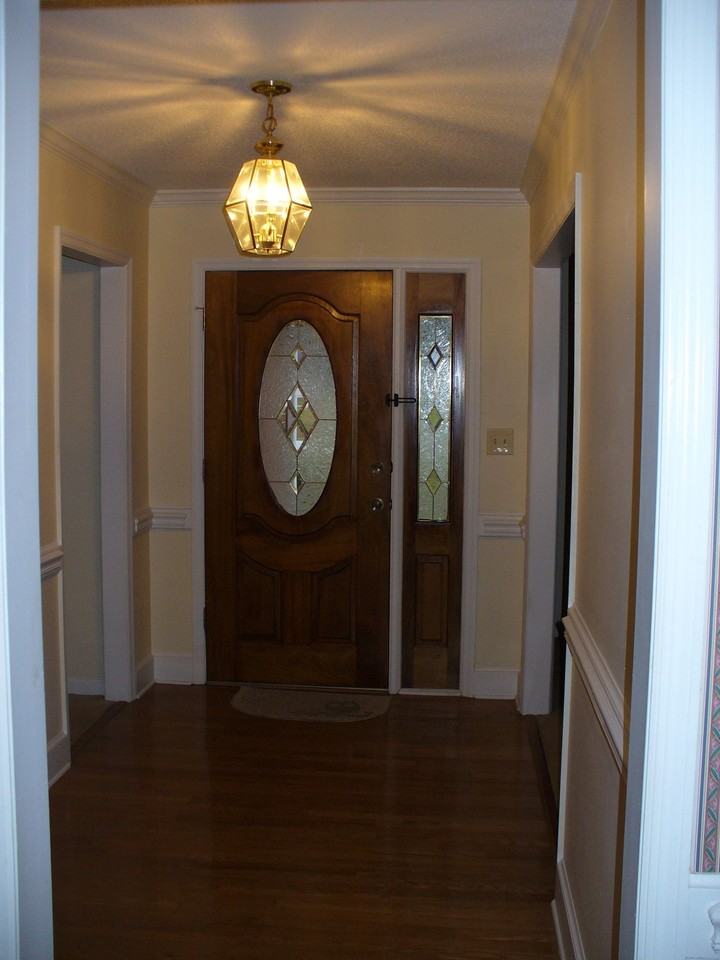 1013 Pleasant Valley Dr - Photo 3 of 19