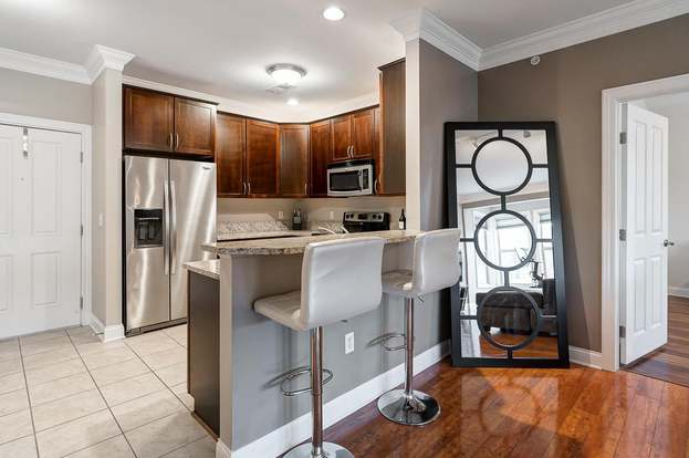936 Perry St #216 - Photo 6 of 32