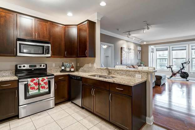 936 Perry St #216 - Photo 7 of 32