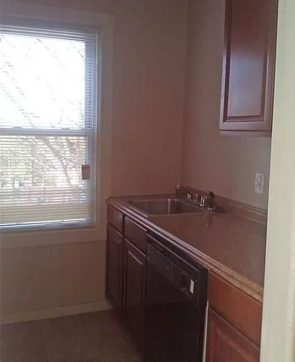 366 Hope St #2F - Photo 3 of 10
