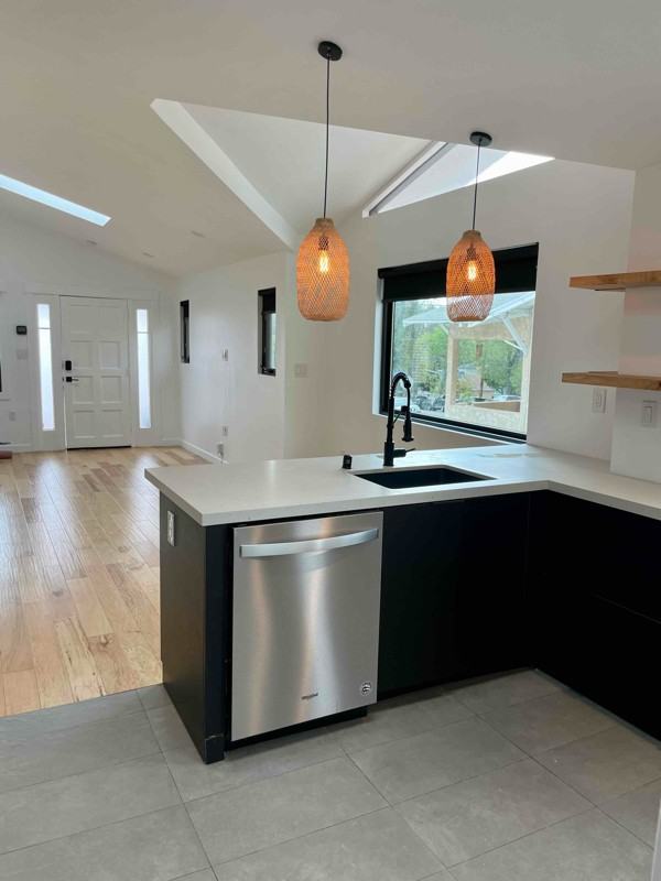 1055 Isabel St #1057 - Photo 4 of 9