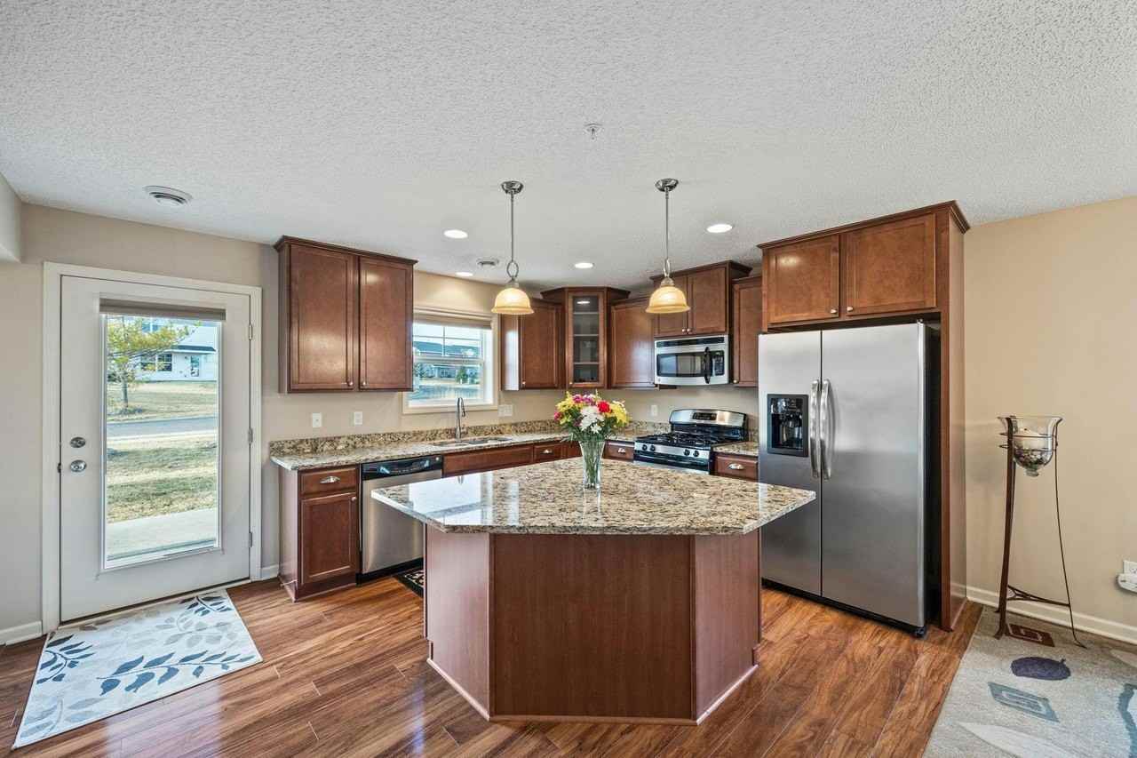 15708 60th Ave N - Photo 2 of 21