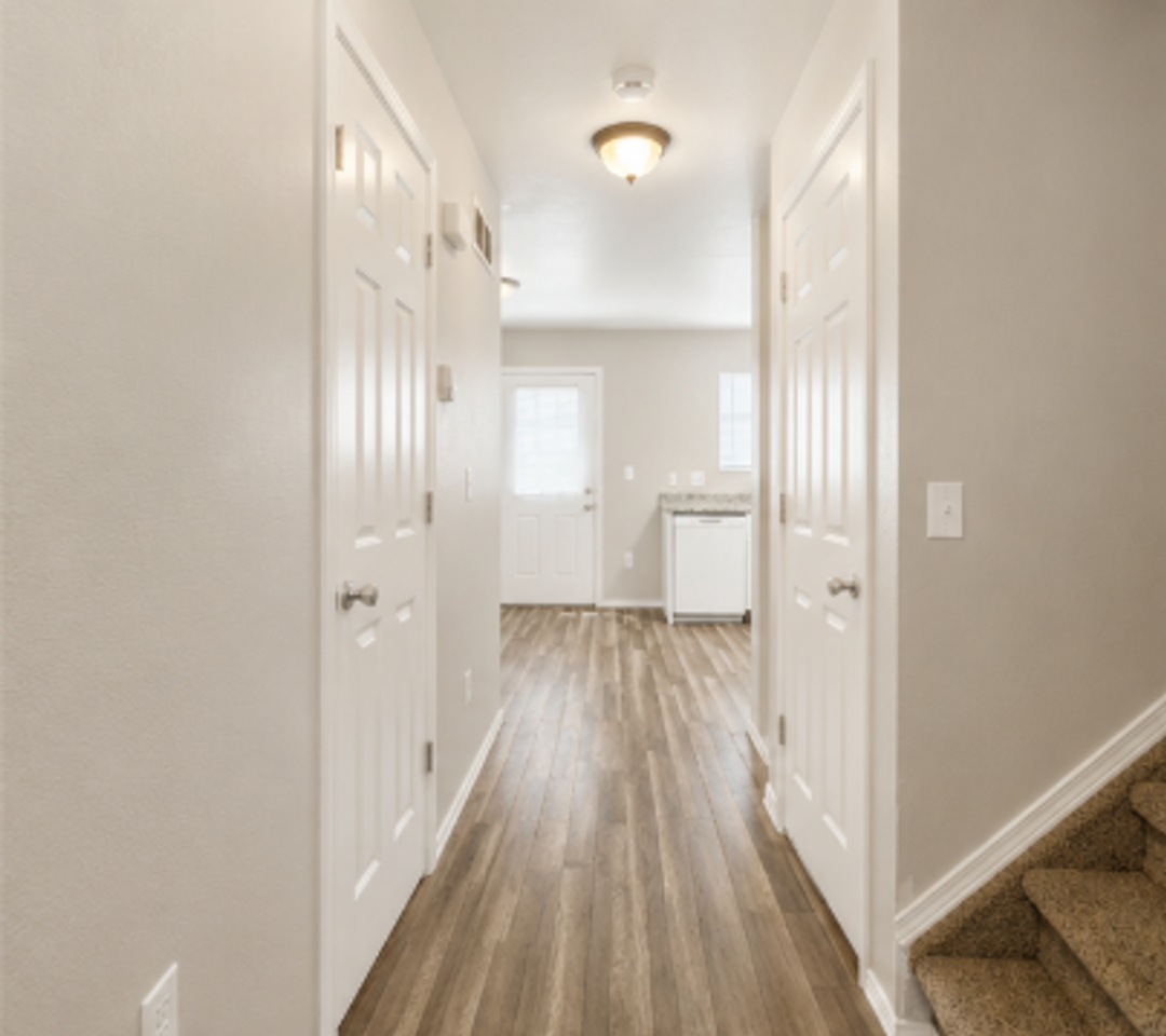 803 S Logan Ave #101 - Photo 7 of 39