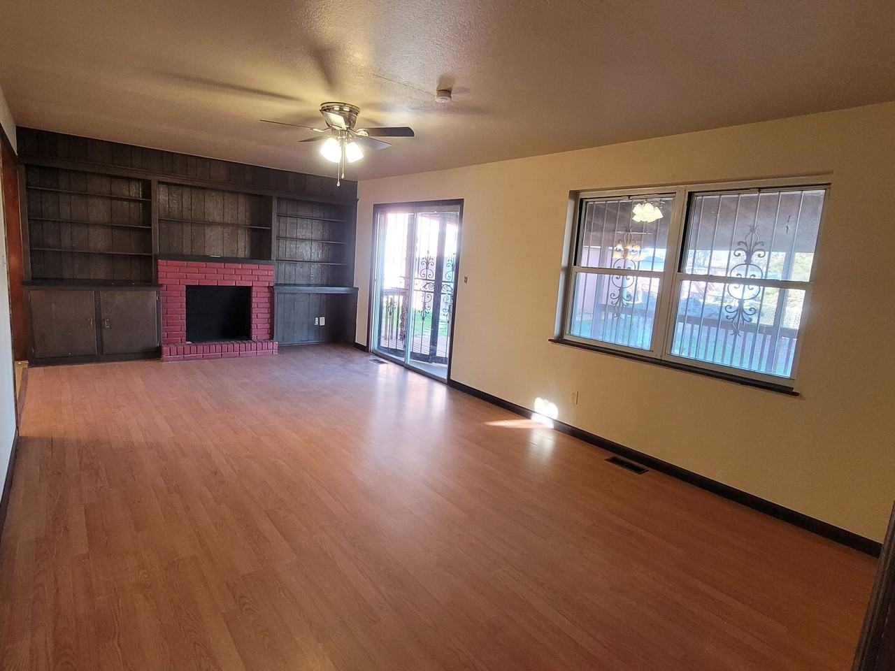 4805 Del Crest Dr - Photo 5 of 15