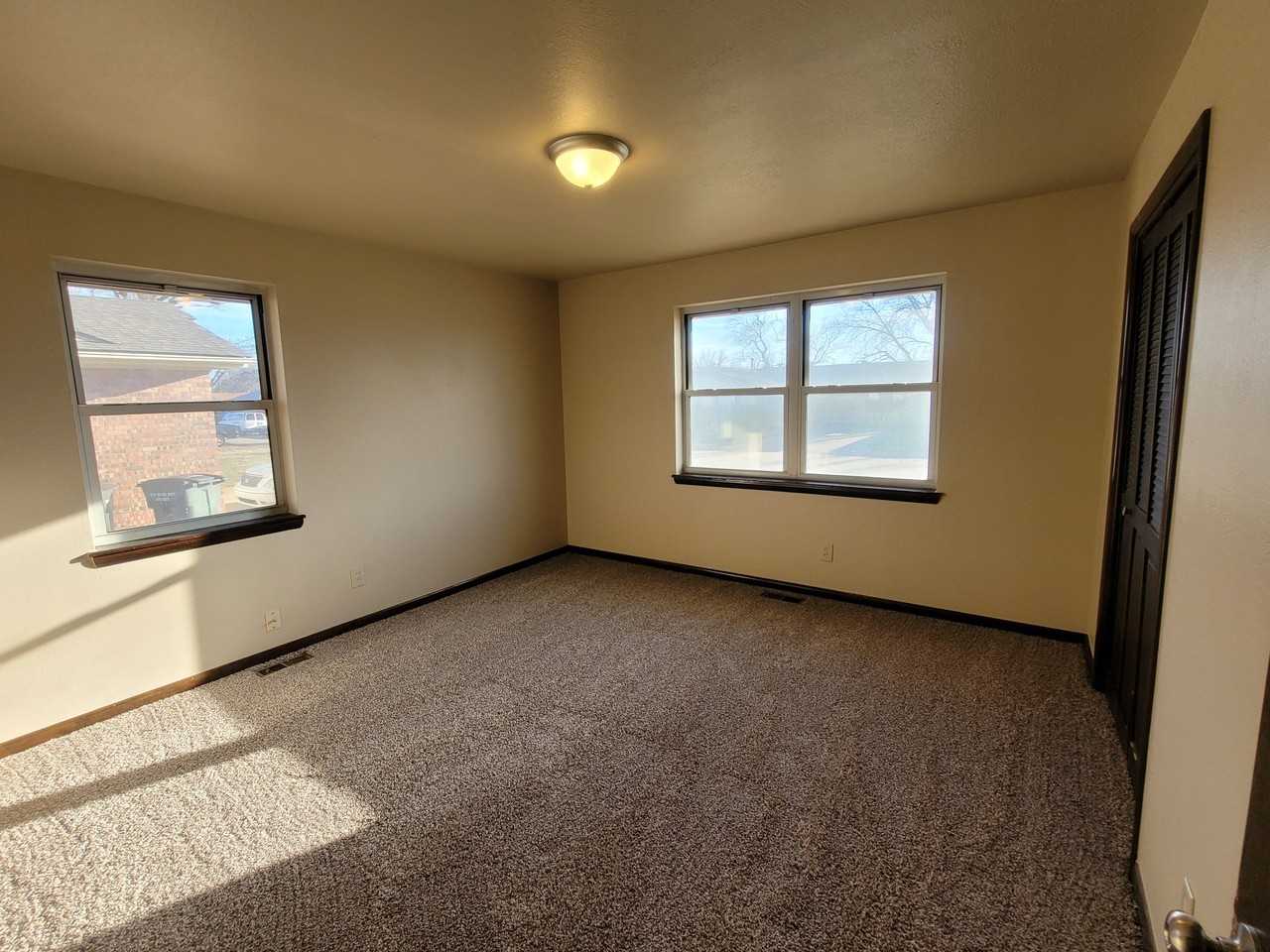 4805 Del Crest Dr - Photo 6 of 15