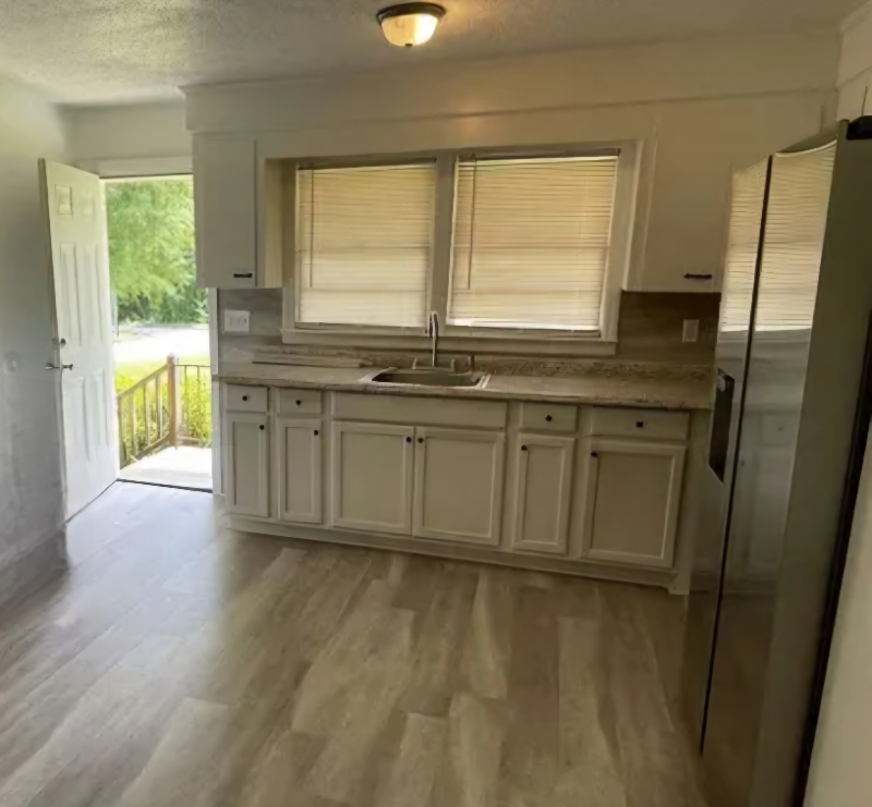 708 Cashua St #2 - Photo 5 of 10