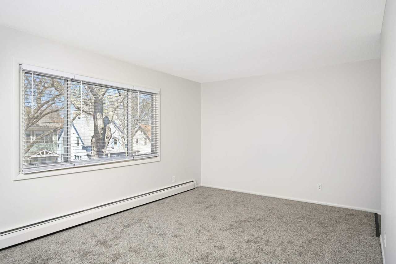 3625 Aldrich Ave S #301 - Photo 3 of 12