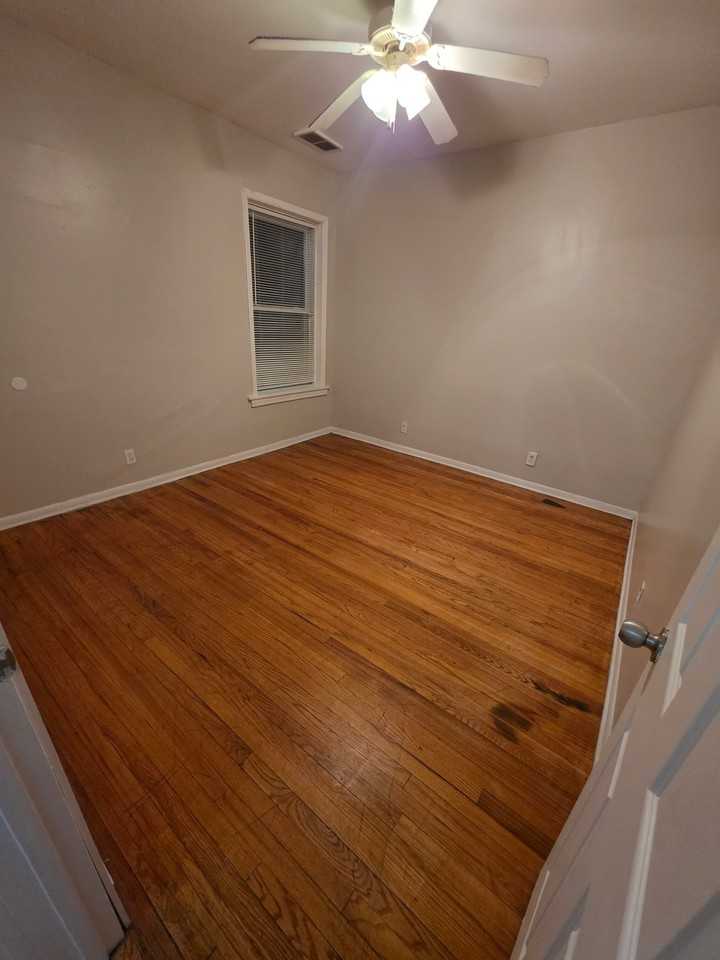 11033 S Vernon Ave #1B - Photo 2 of 12