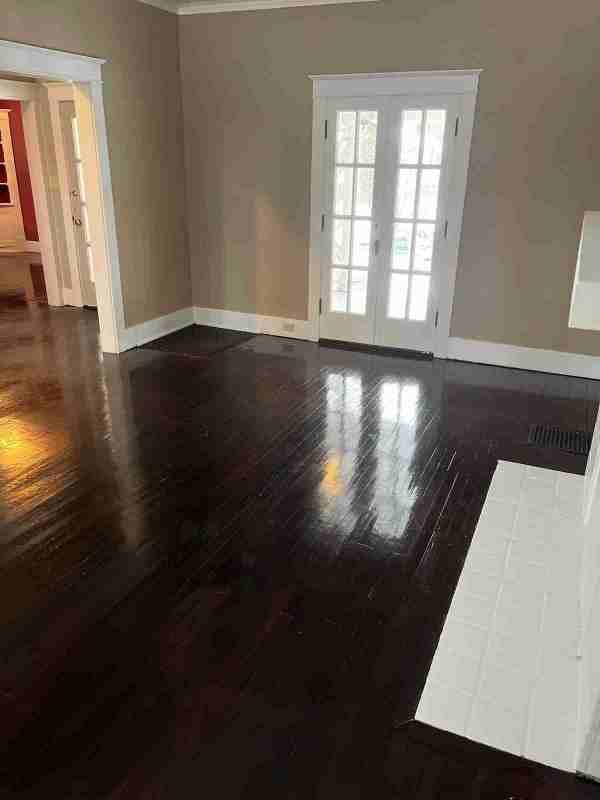 1225 Amherst Pl - Photo 3 of 19
