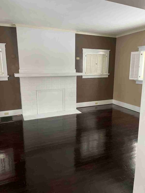 1225 Amherst Pl - Photo 4 of 19