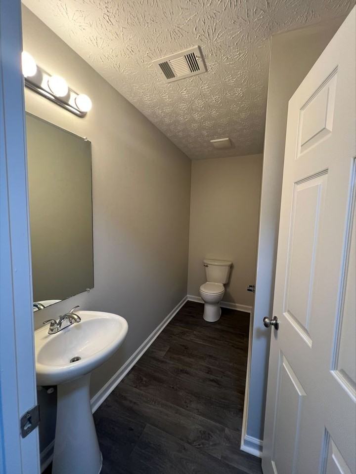 Salem Chase Apartments - Photo 4 of 28