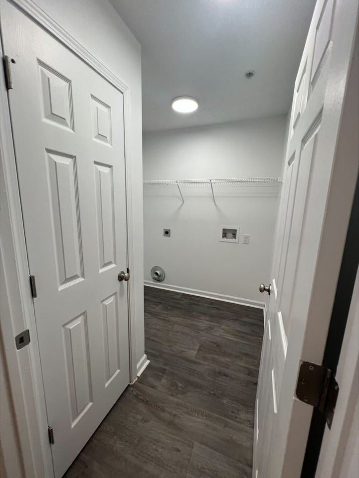 Salem Chase Apartments - Photo 5 of 28